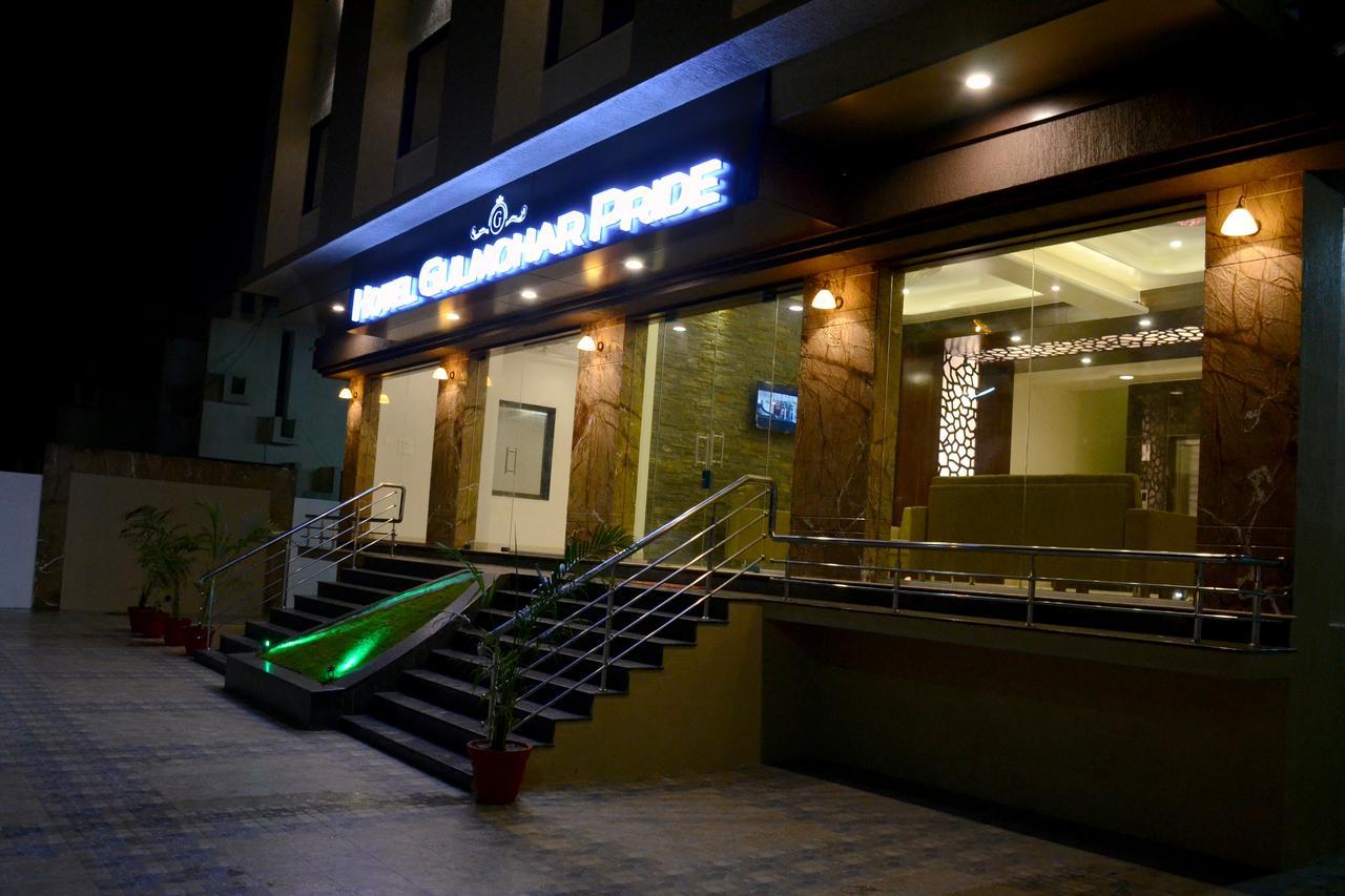 Hotel Gulmohar Pride Ahmednagar Luaran gambar
